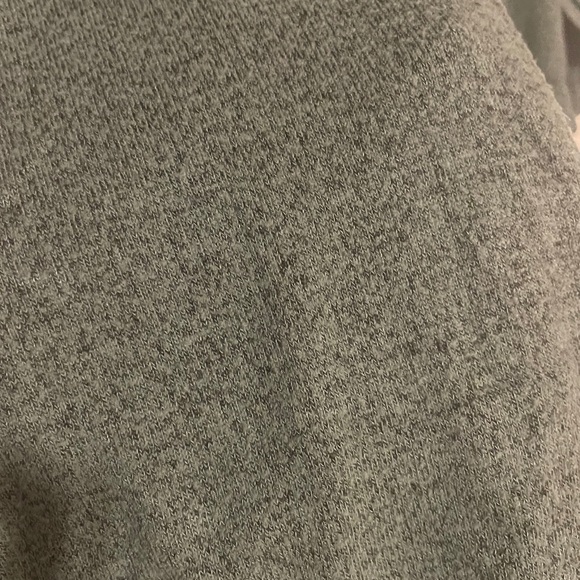 Green Top - Picture 4 of 5